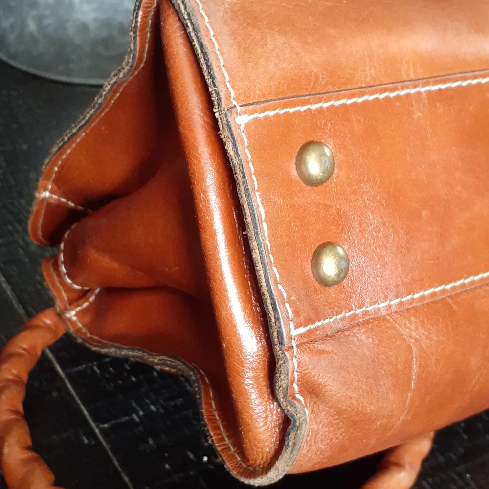 PATRICIA NASH SHOULDER BAG